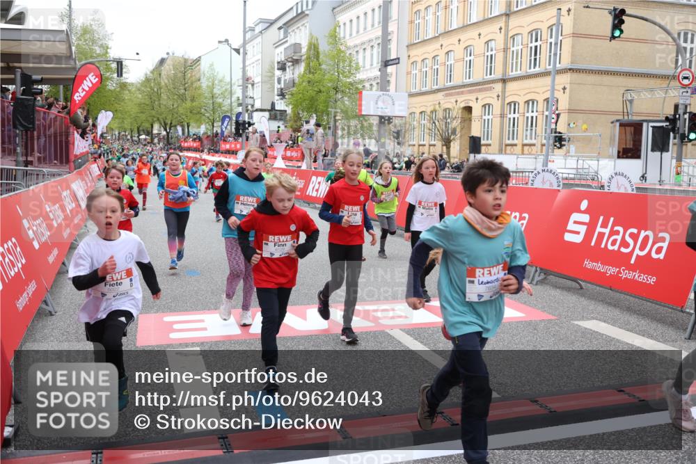 25.04.2026 - Das Zehntel Strokosch-Dieckow http://msf.ph/oto/9624043 25.04.2026 10:59:45 Ziel 5022, 5069, 5311, 5316, 5323, 5347, 5668, 5808, 5933, 5956, 6098, 6101, 6108, 6112, 6129, 6369, 6467, 6588, 6746, 6759, 7080, 7232, 7407, 7467, 7597, 7598, 7634, 7636, 7666, 7866, 7975, 7983 meine-sportfotos.de