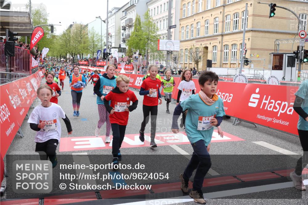25.04.2026 - Das Zehntel Strokosch-Dieckow http://msf.ph/oto/9624054 25.04.2026 10:59:45 Ziel 5022, 5069, 5311, 5316, 5323, 5347, 5668, 5808, 5933, 5956, 6098, 6101, 6108, 6112, 6129, 6369, 6467, 6588, 6746, 6759, 7080, 7232, 7407, 7467, 7597, 7598, 7634, 7636, 7666, 7866, 7975, 7983 meine-sportfotos.de