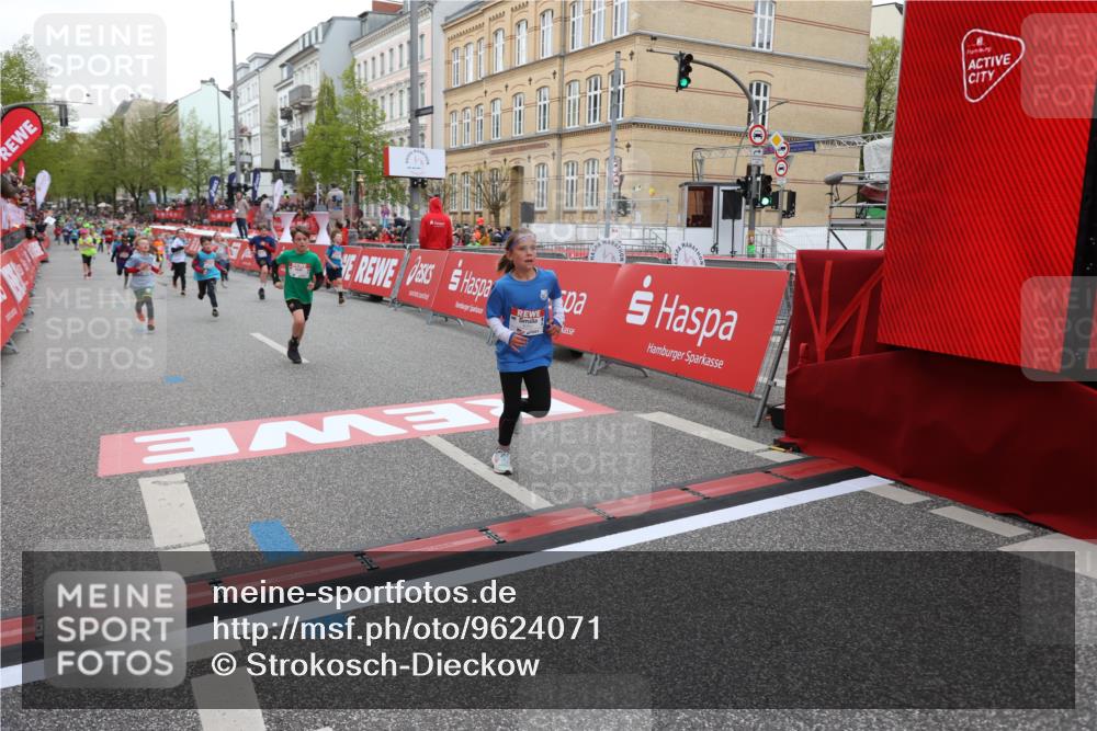 25.04.2026 - Das Zehntel Strokosch-Dieckow http://msf.ph/oto/9624071 25.04.2026 10:54:46 Ziel 5234, 5424, 5558, 5564, 5683, 5713, 5906, 6060, 6213, 6364, 6623, 7191, 7194, 7233, 7253, 7697, 7940 meine-sportfotos.de