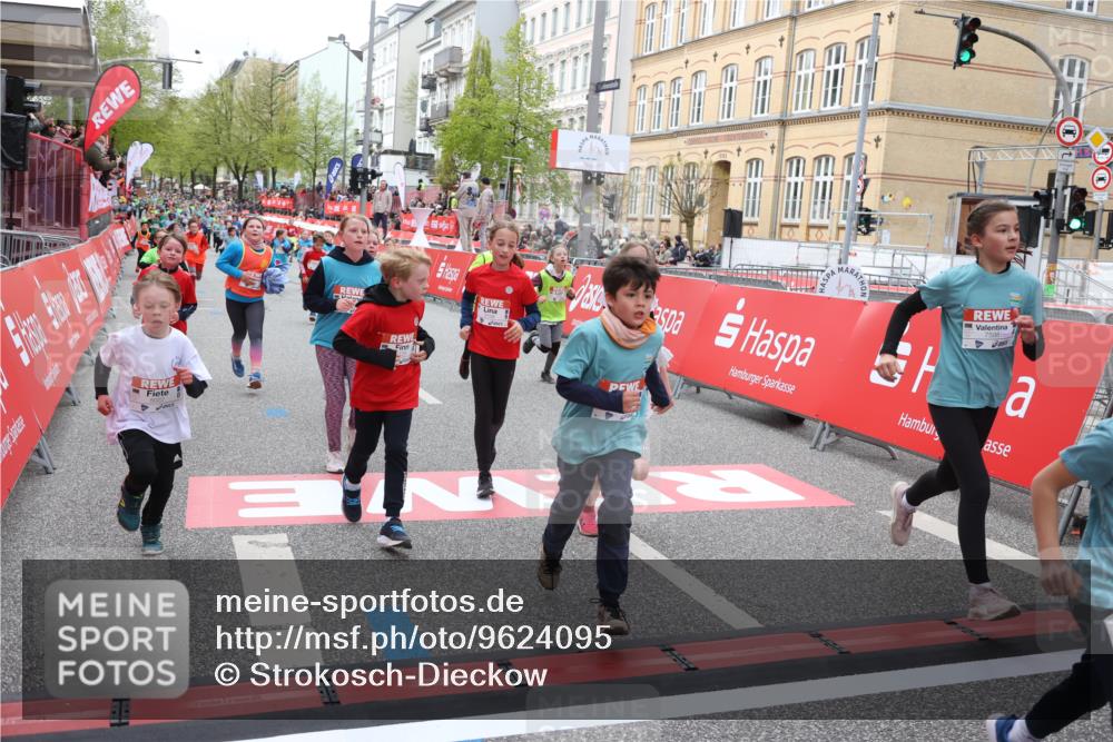 25.04.2026 - Das Zehntel Strokosch-Dieckow http://msf.ph/oto/9624095 25.04.2026 10:59:44 Ziel 5015, 5022, 5069, 5311, 5316, 5323, 5347, 5668, 5808, 5933, 6098, 6101, 6108, 6112, 6129, 6369, 6467, 6588, 6746, 6759, 7080, 7232, 7407, 7467, 7597, 7598, 7634, 7636, 7666, 7866, 7983 meine-sportfotos.de