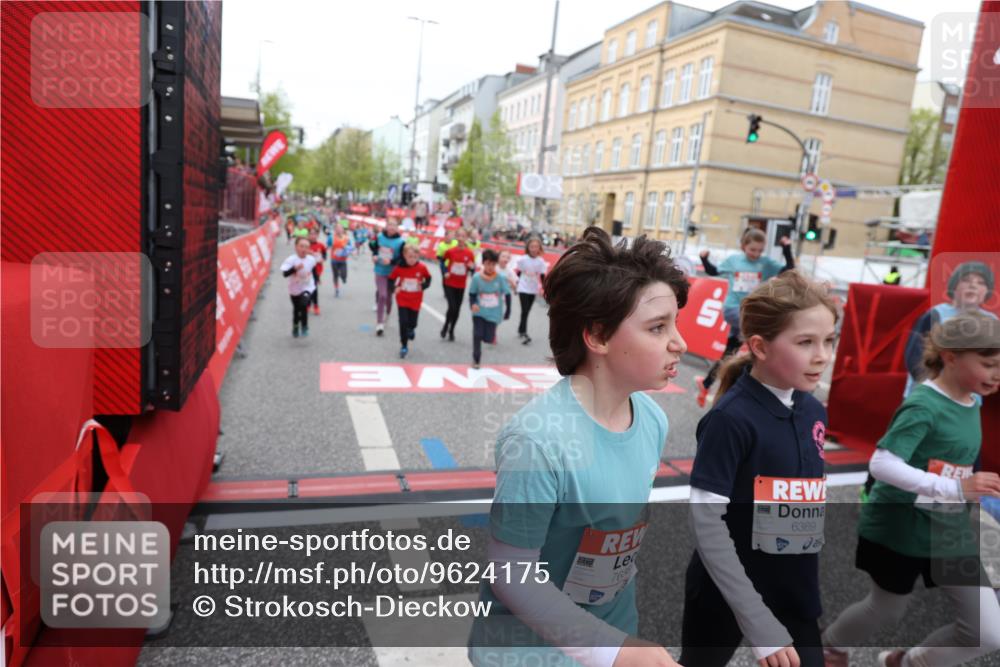 25.04.2026 - Das Zehntel Strokosch-Dieckow http://msf.ph/oto/9624175 25.04.2026 10:59:44 Ziel 5015, 5022, 5069, 5311, 5316, 5323, 5347, 5668, 5808, 5933, 6098, 6101, 6108, 6112, 6129, 6369, 6467, 6588, 6746, 6759, 7080, 7232, 7407, 7467, 7597, 7598, 7634, 7636, 7666, 7866, 7983 meine-sportfotos.de
