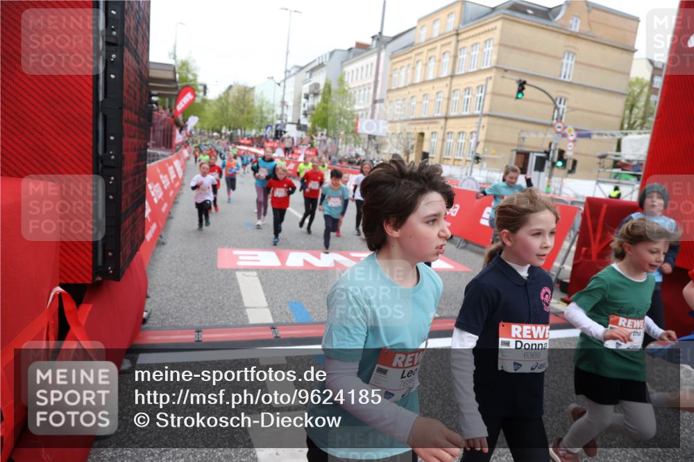 25.04.2026 - Das Zehntel Strokosch-Dieckow http://msf.ph/oto/9624185 25.04.2026 10:59:43 Ziel 5015, 5022, 5311, 5316, 5323, 5347, 5629, 5668, 5808, 5933, 6108, 6129, 6369, 6467, 6588, 6746, 6759, 7055, 7080, 7232, 7467, 7597, 7598, 7634, 7636, 7666, 7866 meine-sportfotos.de