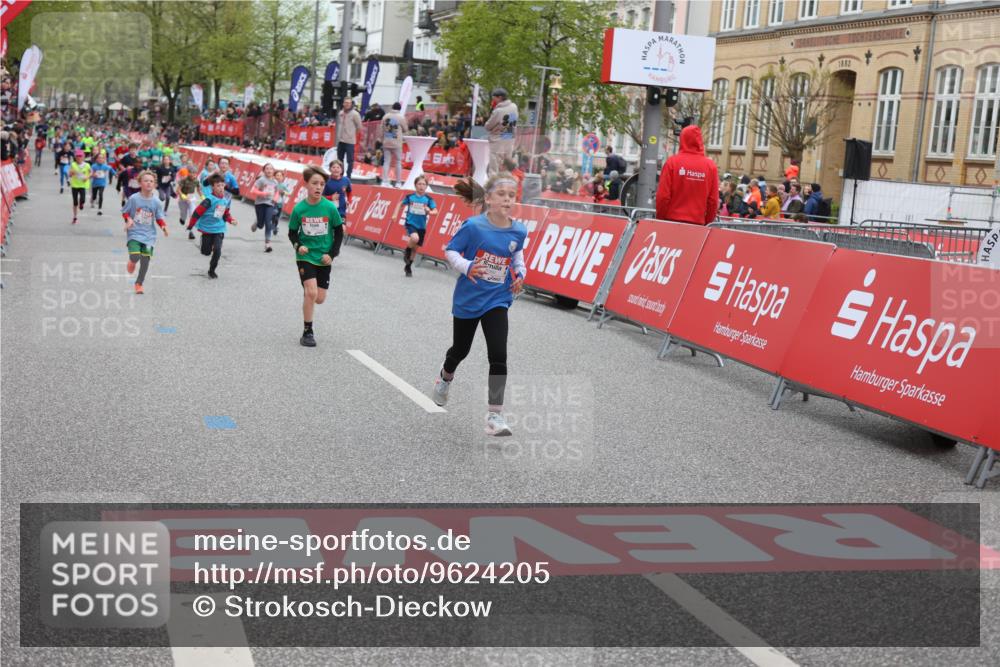 25.04.2026 - Das Zehntel Strokosch-Dieckow http://msf.ph/oto/9624205 25.04.2026 10:54:45 Ziel 5234, 5424, 5558, 5564, 5683, 5713, 5906, 6060, 6106, 6213, 6364, 6623, 7191, 7194, 7233, 7253, 7697, 7940 meine-sportfotos.de