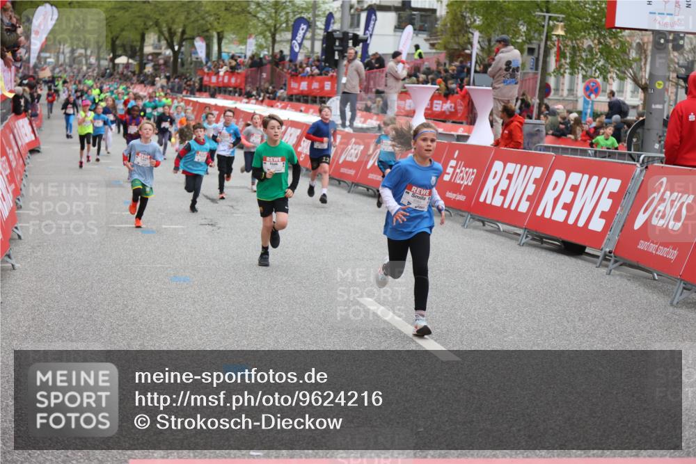 25.04.2026 - Das Zehntel Strokosch-Dieckow http://msf.ph/oto/9624216 25.04.2026 10:54:44 Ziel 5424, 5558, 5564, 5683, 5713, 5795, 5906, 6060, 6106, 6213, 6364, 6623, 7191, 7194, 7233, 7253, 7697 meine-sportfotos.de