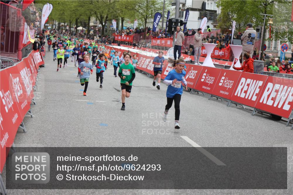 25.04.2026 - Das Zehntel Strokosch-Dieckow http://msf.ph/oto/9624293 25.04.2026 10:54:44 Ziel 5424, 5558, 5564, 5683, 5713, 5795, 5906, 6060, 6106, 6213, 6364, 6623, 7191, 7194, 7233, 7253, 7697 meine-sportfotos.de