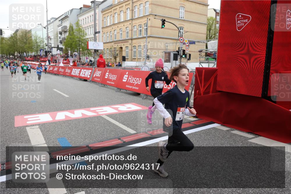 25.04.2026 - Das Zehntel Strokosch-Dieckow http://msf.ph/oto/9624317 25.04.2026 10:54:43 Ziel 5424, 5558, 5564, 5683, 5713, 5795, 5906, 6060, 6106, 6213, 7191, 7194, 7233, 7253, 7697 meine-sportfotos.de