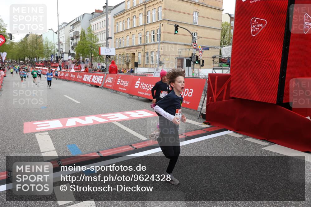 25.04.2026 - Das Zehntel Strokosch-Dieckow http://msf.ph/oto/9624328 25.04.2026 10:54:43 Ziel 5424, 5558, 5564, 5683, 5713, 5795, 5906, 6060, 6106, 6213, 7191, 7194, 7233, 7253, 7697 meine-sportfotos.de