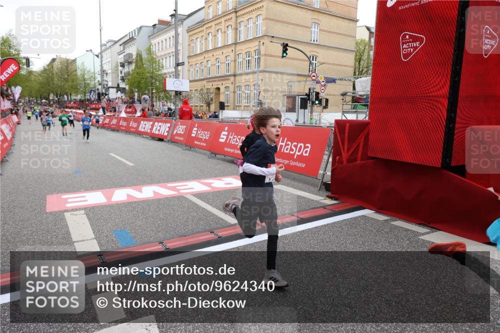25.04.2026 - Das Zehntel Strokosch-Dieckow http://msf.ph/oto/9624340 25.04.2026 10:54:43 Ziel 5424, 5558, 5564, 5683, 5713, 5795, 5906, 6060, 6106, 6213, 7191, 7194, 7233, 7253, 7697 meine-sportfotos.de