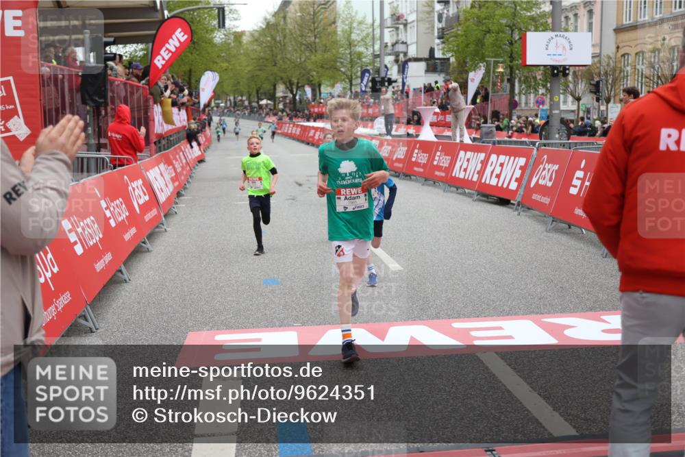 25.04.2026 - Das Zehntel Strokosch-Dieckow http://msf.ph/oto/9624351 25.04.2026 10:47:58 Ziel 7159, 7412, 7742, 7961 meine-sportfotos.de