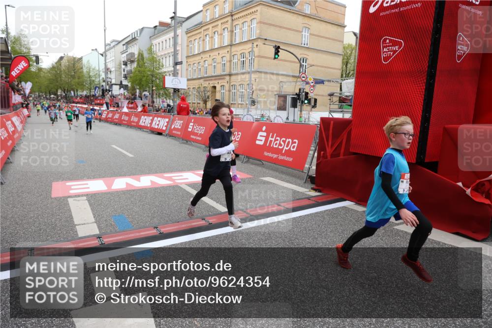 25.04.2026 - Das Zehntel Strokosch-Dieckow http://msf.ph/oto/9624354 25.04.2026 10:54:42 Ziel 5030, 5173, 5424, 5558, 5564, 5683, 5795, 6060, 6106, 6213, 7191, 7194, 7233, 7253, 7387, 7697 meine-sportfotos.de