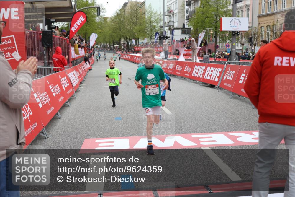 25.04.2026 - Das Zehntel Strokosch-Dieckow http://msf.ph/oto/9624359 25.04.2026 10:47:58 Ziel 7159, 7412, 7742, 7961 meine-sportfotos.de