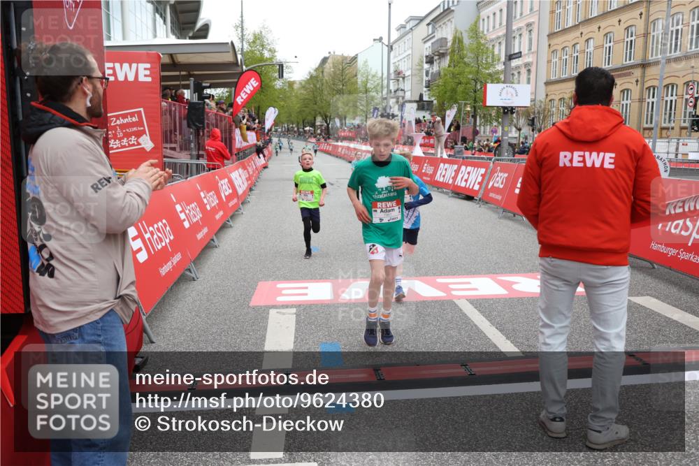 25.04.2026 - Das Zehntel Strokosch-Dieckow http://msf.ph/oto/9624380 25.04.2026 10:47:58 Ziel 7159, 7412, 7742, 7961 meine-sportfotos.de