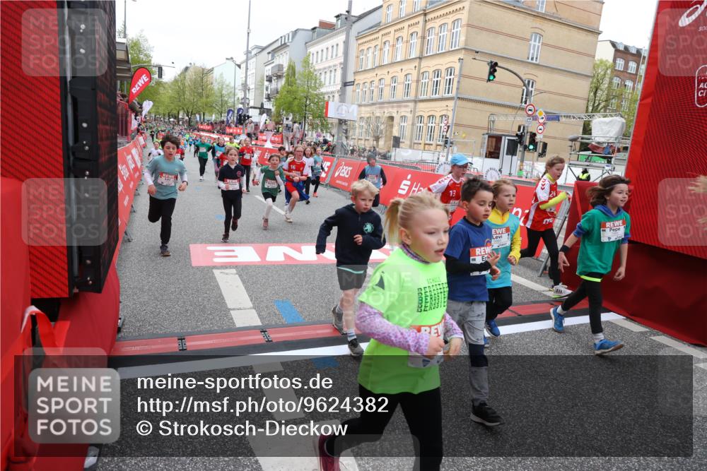 25.04.2026 - Das Zehntel Strokosch-Dieckow http://msf.ph/oto/9624382 25.04.2026 10:59:41 Ziel 5015, 5311, 5316, 5323, 5347, 5629, 5668, 5676, 5824, 5933, 6105, 6114, 6304, 6308, 6369, 6467, 6746, 6759, 7055, 7080, 7232, 7297, 7467, 7597, 7636, 7666, 7866, 10162 meine-sportfotos.de