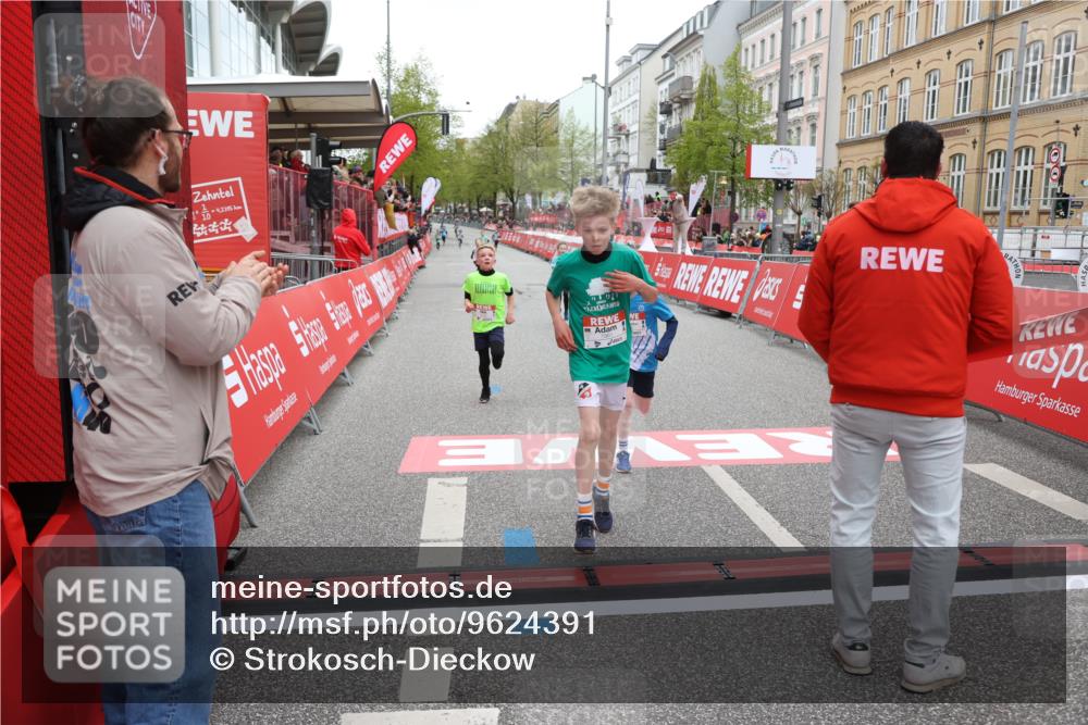 25.04.2026 - Das Zehntel Strokosch-Dieckow http://msf.ph/oto/9624391 25.04.2026 10:47:58 Ziel 7159, 7412, 7742, 7961 meine-sportfotos.de