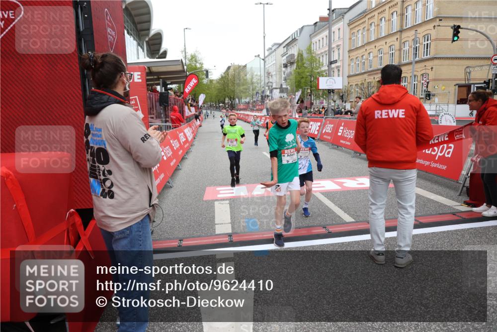 25.04.2026 - Das Zehntel Strokosch-Dieckow http://msf.ph/oto/9624410 25.04.2026 10:47:59 Ziel 7159, 7412, 7612, 7742, 7961 meine-sportfotos.de