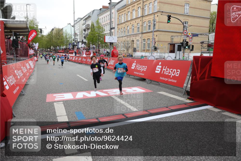 25.04.2026 - Das Zehntel Strokosch-Dieckow http://msf.ph/oto/9624424 25.04.2026 10:54:42 Ziel 5030, 5173, 5424, 5558, 5564, 5683, 5795, 6060, 6106, 6213, 7191, 7194, 7233, 7253, 7387, 7697 meine-sportfotos.de