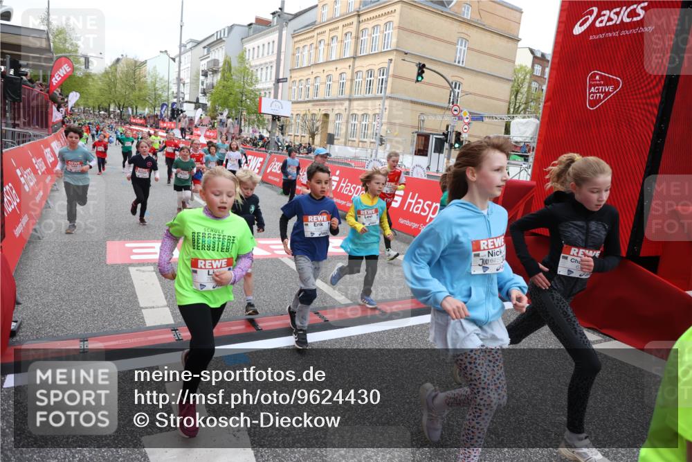 25.04.2026 - Das Zehntel Strokosch-Dieckow http://msf.ph/oto/9624430 25.04.2026 10:59:41 Ziel 5015, 5311, 5316, 5323, 5347, 5629, 5668, 5676, 5824, 5933, 6105, 6114, 6304, 6308, 6369, 6467, 6746, 6759, 7055, 7080, 7232, 7297, 7467, 7597, 7636, 7666, 7866, 10162 meine-sportfotos.de