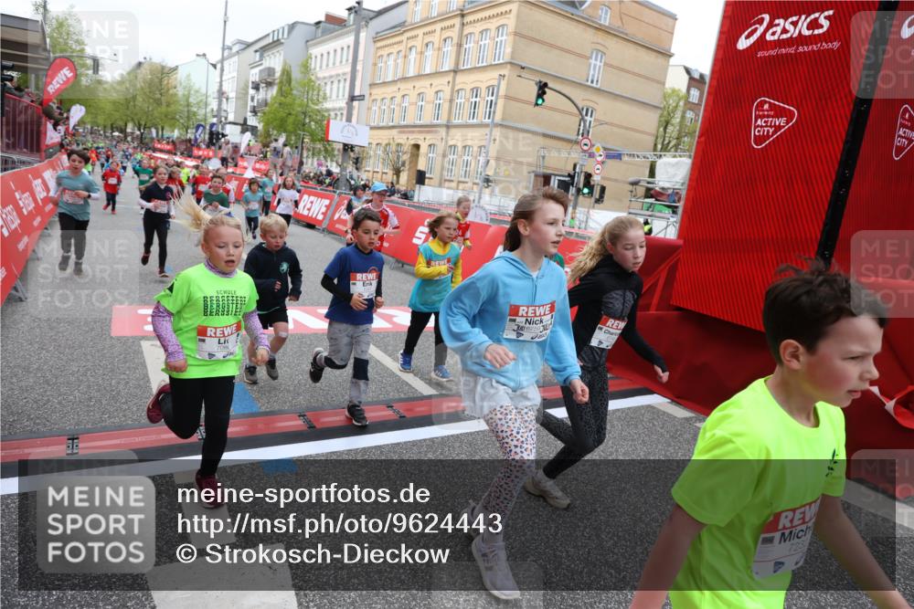 25.04.2026 - Das Zehntel Strokosch-Dieckow http://msf.ph/oto/9624443 25.04.2026 10:59:41 Ziel 5015, 5311, 5316, 5323, 5347, 5629, 5668, 5676, 5824, 5933, 6105, 6114, 6304, 6308, 6369, 6467, 6746, 6759, 7055, 7080, 7232, 7297, 7467, 7597, 7636, 7666, 7866, 10162 meine-sportfotos.de