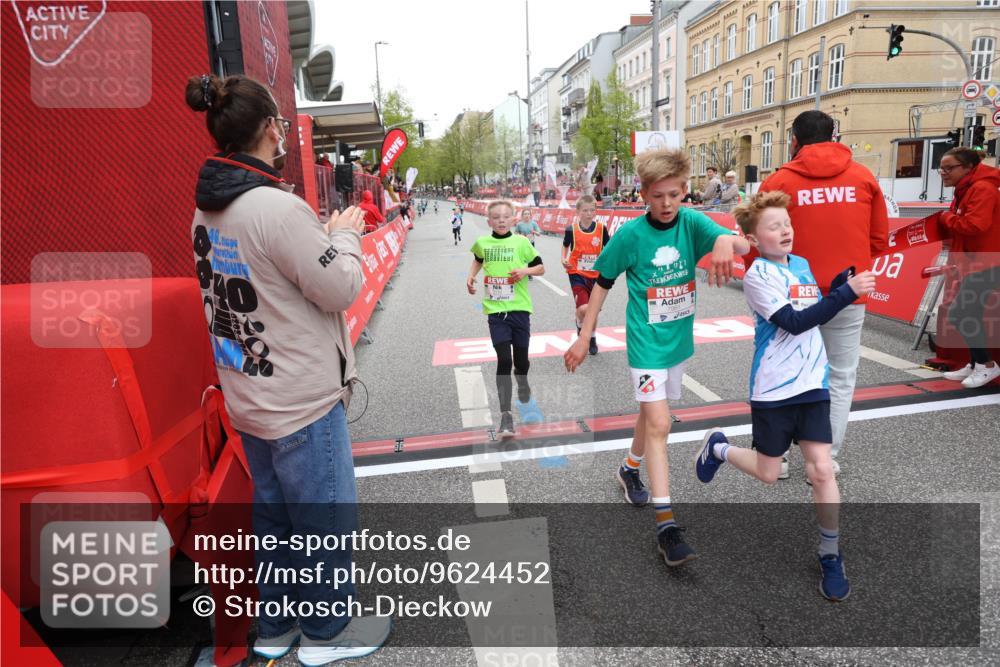 25.04.2026 - Das Zehntel Strokosch-Dieckow http://msf.ph/oto/9624452 25.04.2026 10:47:59 Ziel 7159, 7412, 7612, 7742, 7961 meine-sportfotos.de