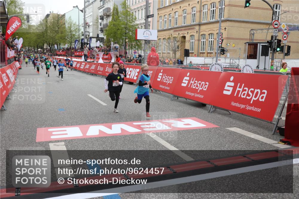 25.04.2026 - Das Zehntel Strokosch-Dieckow http://msf.ph/oto/9624457 25.04.2026 10:54:41 Ziel 5030, 5173, 5424, 5558, 5564, 5683, 5795, 6060, 6106, 6213, 7191, 7194, 7233, 7243, 7253, 7387, 7697 meine-sportfotos.de
