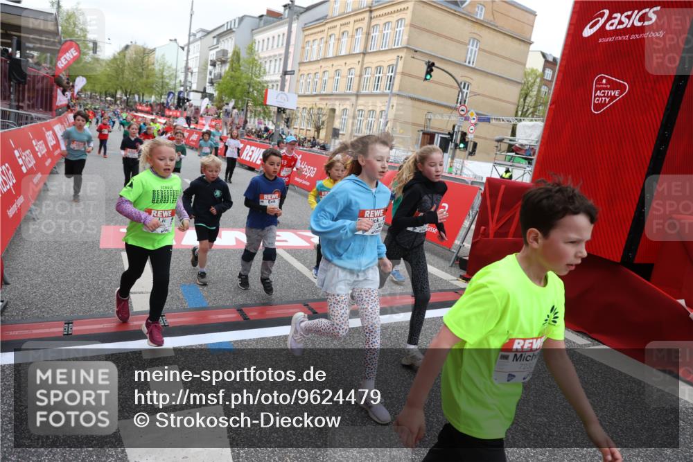 25.04.2026 - Das Zehntel Strokosch-Dieckow http://msf.ph/oto/9624479 25.04.2026 10:59:41 Ziel 5015, 5311, 5316, 5323, 5347, 5629, 5668, 5676, 5824, 5933, 6105, 6114, 6304, 6308, 6369, 6467, 6746, 6759, 7055, 7080, 7232, 7297, 7467, 7597, 7636, 7666, 7866, 10162 meine-sportfotos.de