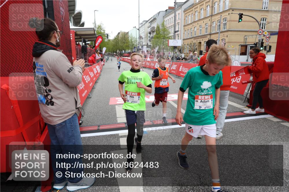 25.04.2026 - Das Zehntel Strokosch-Dieckow http://msf.ph/oto/9624483 25.04.2026 10:48:00 Ziel 7159, 7412, 7612, 7742, 7961 meine-sportfotos.de