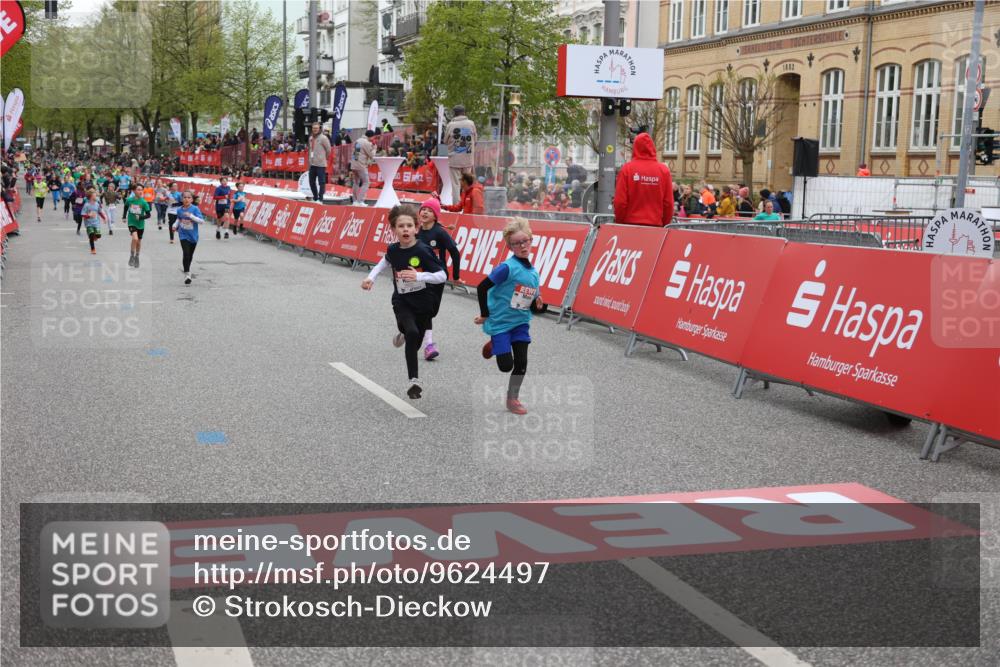25.04.2026 - Das Zehntel Strokosch-Dieckow http://msf.ph/oto/9624497 25.04.2026 10:54:41 Ziel 5030, 5173, 5424, 5558, 5564, 5683, 5795, 6060, 6106, 6213, 7191, 7194, 7233, 7243, 7253, 7387, 7697 meine-sportfotos.de