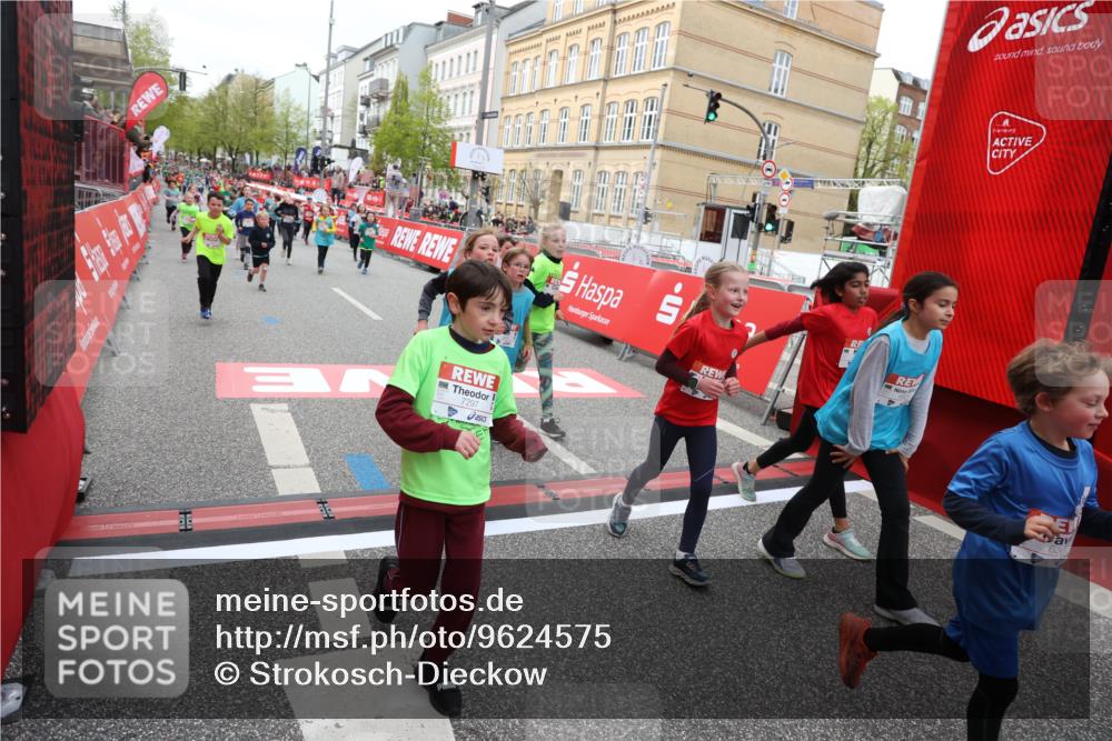25.04.2026 - Das Zehntel Strokosch-Dieckow http://msf.ph/oto/9624575 25.04.2026 10:59:37 Ziel 5015, 5073, 5266, 5315, 5320, 5485, 5496, 5629, 5666, 5676, 5824, 6105, 6114, 6304, 6308, 6370, 6377, 6400, 6471, 6478, 6484, 6932, 6961, 7055, 7232, 7297, 7647, 7887, 7901, 10162 meine-sportfotos.de