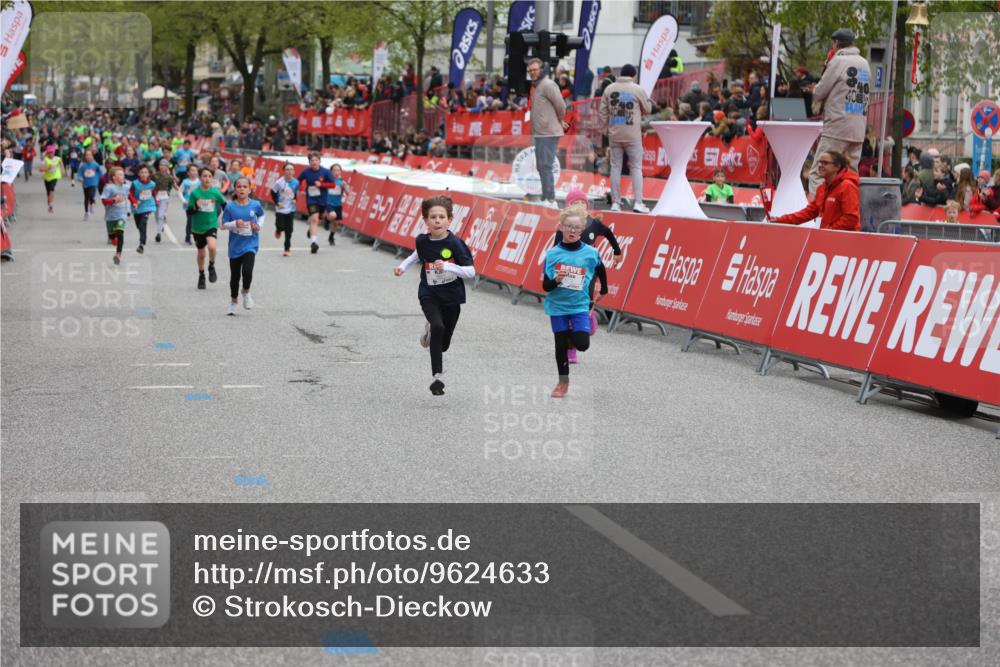 25.04.2026 - Das Zehntel Strokosch-Dieckow http://msf.ph/oto/9624633 25.04.2026 10:54:39 Ziel 5030, 5173, 5564, 5683, 5795, 6051, 6060, 6106, 6212, 6213, 6231, 6926, 7153, 7191, 7194, 7243, 7387, 7690, 7697 meine-sportfotos.de