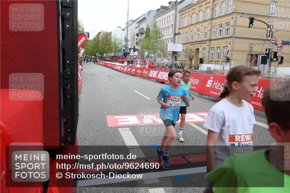25.04.2026 - Das Zehntel Strokosch-Dieckow http://msf.ph/oto/9624690 25.04.2026 10:53:03 Ziel 5009, 5176, 5241, 5569, 6009, 6153, 6766, 6869, 7110, 7142, 7162, 7305, 7628, 7749 meine-sportfotos.de