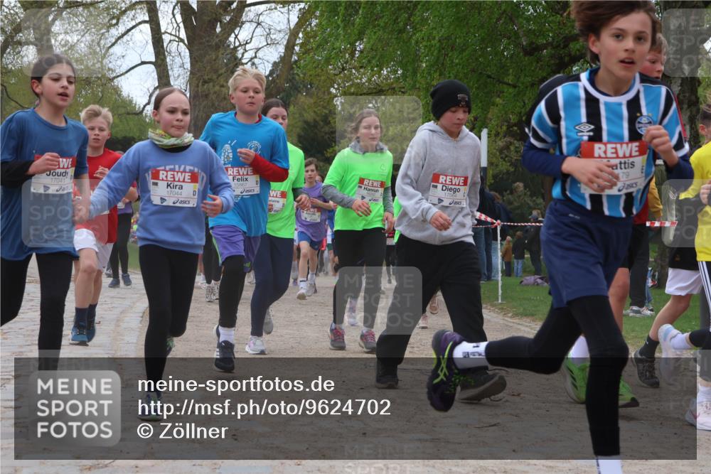 25.04.2026 - Das Zehntel Zöllner http://msf.ph/oto/9624702 25.04.2026 13:43:01 Laufen 17041, 15867, 17044, 79, 17564 meine-sportfotos.de