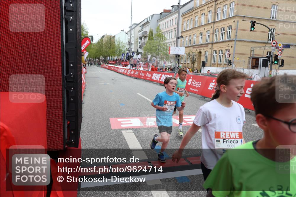 25.04.2026 - Das Zehntel Strokosch-Dieckow http://msf.ph/oto/9624714 25.04.2026 10:53:02 Ziel 5009, 5176, 5241, 5569, 6009, 6766, 6869, 7110, 7142, 7162, 7305, 7628, 7749 meine-sportfotos.de