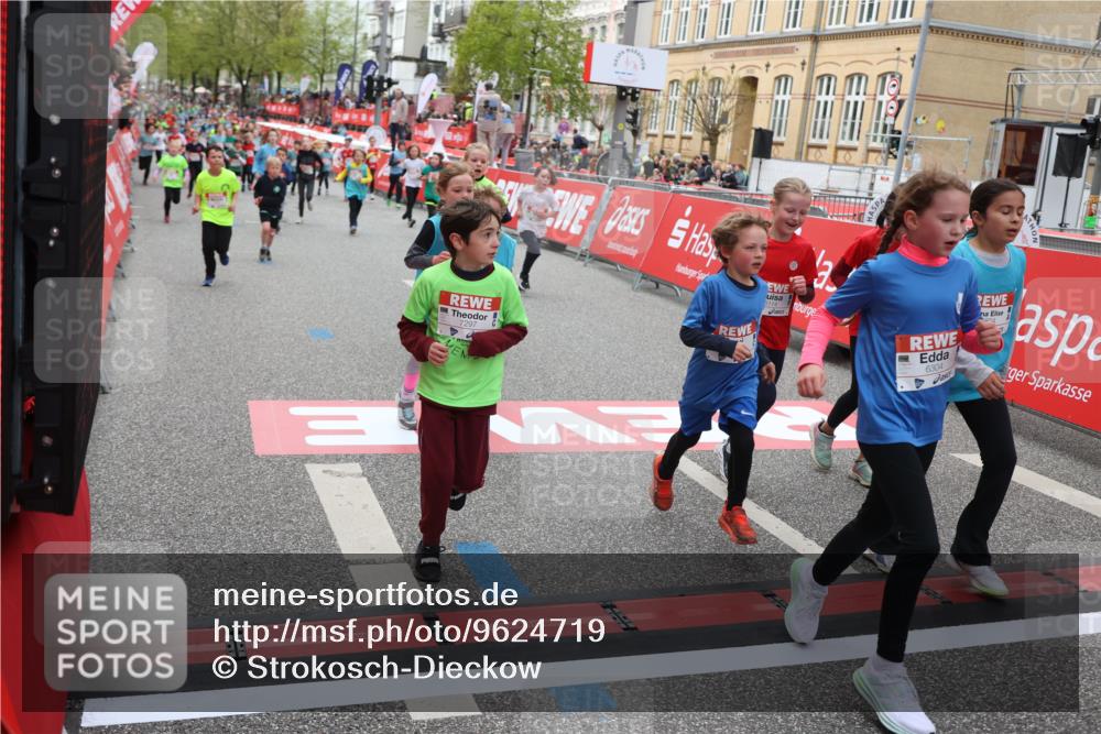 25.04.2026 - Das Zehntel Strokosch-Dieckow http://msf.ph/oto/9624719 25.04.2026 10:59:36 Ziel 5015, 5073, 5266, 5315, 5320, 5485, 5496, 5629, 5666, 5676, 5824, 6105, 6114, 6298, 6304, 6308, 6370, 6377, 6400, 6471, 6478, 6484, 6727, 6932, 6961, 7055, 7297, 7647, 7653, 7659, 7790, 7887, 7901, 10162 meine-sportfotos.de