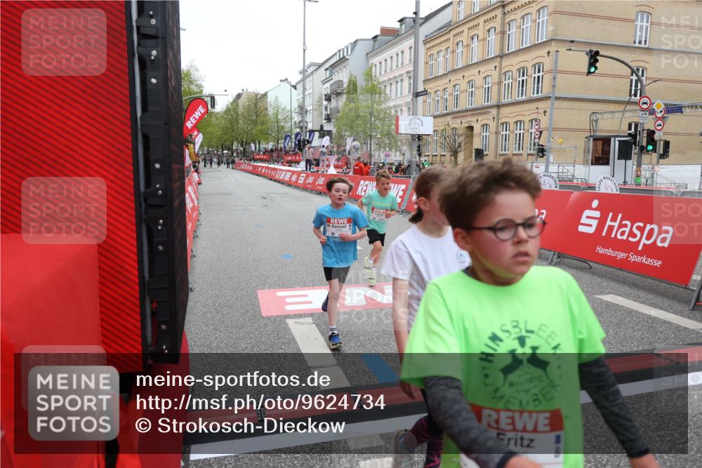 25.04.2026 - Das Zehntel Strokosch-Dieckow http://msf.ph/oto/9624734 25.04.2026 10:53:02 Ziel 5009, 5176, 5241, 5569, 6009, 6766, 6869, 7110, 7142, 7162, 7305, 7628, 7749 meine-sportfotos.de