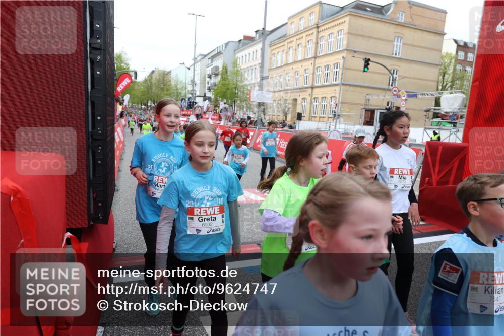 25.04.2026 - Das Zehntel Strokosch-Dieckow http://msf.ph/oto/9624747 25.04.2026 10:59:34 Ziel 5068, 5073, 5266, 5315, 5320, 5485, 5496, 5666, 5676, 5824, 6105, 6114, 6298, 6304, 6308, 6370, 6377, 6400, 6471, 6478, 6484, 6647, 6727, 6730, 6878, 6932, 6961, 7297, 7647, 7653, 7659, 7790, 7887, 7901, 10162 meine-sportfotos.de
