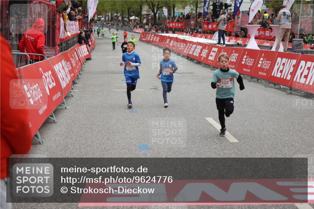 25.04.2026 - Das Zehntel Strokosch-Dieckow http://msf.ph/oto/9624776 25.04.2026 10:48:21 Ziel 6324, 6329, 7496, 7539 meine-sportfotos.de