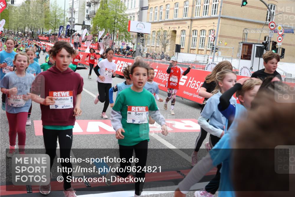 25.04.2026 - Das Zehntel Strokosch-Dieckow http://msf.ph/oto/9624821 25.04.2026 10:59:32 Ziel 5068, 5073, 5137, 5266, 5315, 5320, 5485, 5496, 5648, 5666, 6191, 6298, 6370, 6377, 6400, 6471, 6478, 6484, 6647, 6727, 6730, 6878, 6902, 6932, 6961, 7532, 7595, 7647, 7653, 7659, 7790, 7887, 7901 meine-sportfotos.de