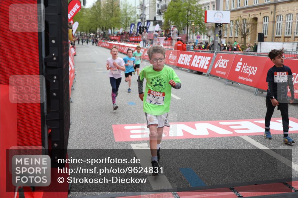 25.04.2026 - Das Zehntel Strokosch-Dieckow http://msf.ph/oto/9624831 25.04.2026 10:53:00 Ziel 5009, 5176, 5241, 5569, 6009, 6087, 6752, 6766, 6869, 7110, 7142, 7162, 7305, 7628, 7675, 7749 meine-sportfotos.de