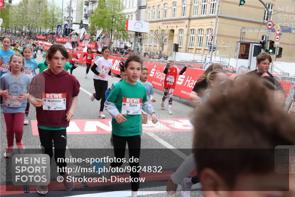 25.04.2026 - Das Zehntel Strokosch-Dieckow http://msf.ph/oto/9624832 25.04.2026 10:59:32 Ziel 5068, 5073, 5137, 5266, 5315, 5320, 5485, 5496, 5648, 5666, 6191, 6298, 6370, 6377, 6400, 6471, 6478, 6484, 6647, 6727, 6730, 6878, 6902, 6932, 6961, 7532, 7595, 7647, 7653, 7659, 7790, 7887, 7901 meine-sportfotos.de