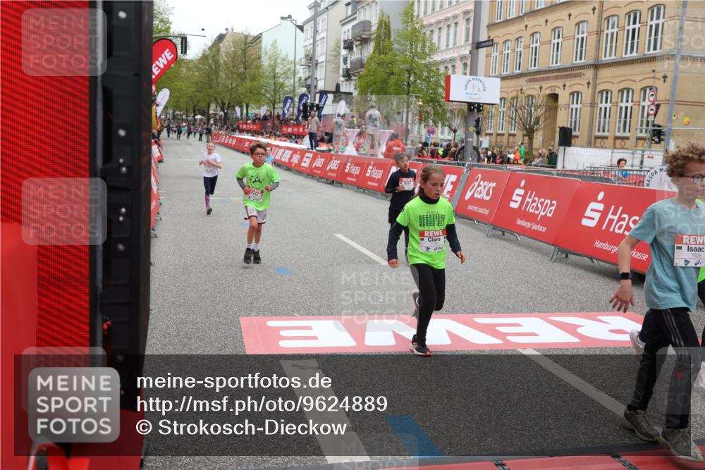 25.04.2026 - Das Zehntel Strokosch-Dieckow http://msf.ph/oto/9624889 25.04.2026 10:52:58 Ziel 5009, 5176, 5241, 5569, 6087, 6142, 6752, 6766, 7110, 7142, 7305, 7436, 7628, 7675, 8042 meine-sportfotos.de