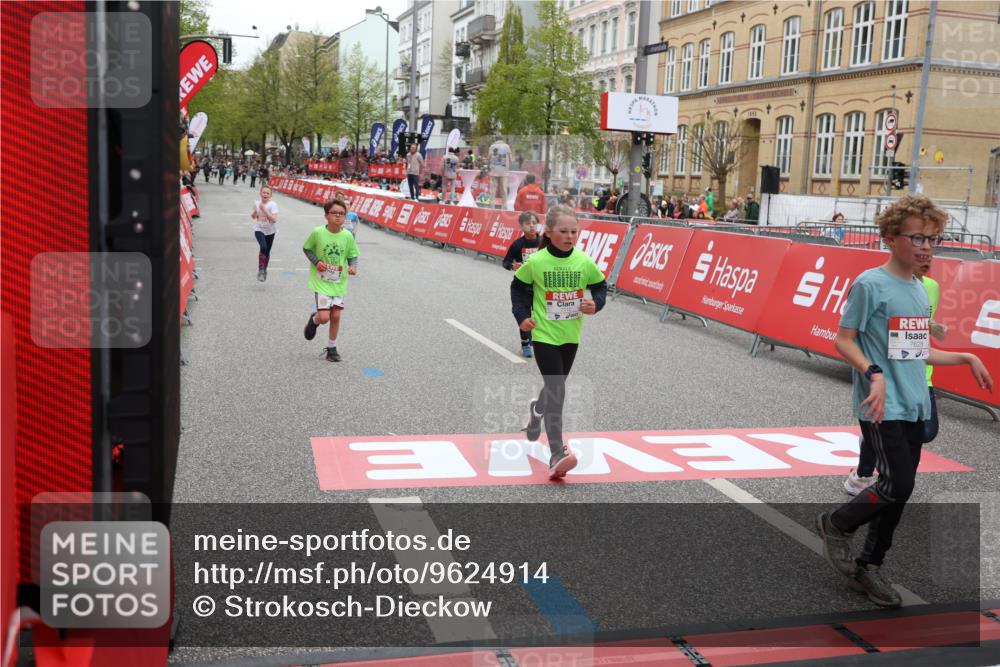 25.04.2026 - Das Zehntel Strokosch-Dieckow http://msf.ph/oto/9624914 25.04.2026 10:52:57 Ziel 5176, 6087, 6142, 6352, 6752, 7110, 7142, 7305, 7436, 7628, 7675, 8042 meine-sportfotos.de