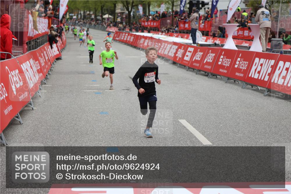 25.04.2026 - Das Zehntel Strokosch-Dieckow http://msf.ph/oto/9624924 25.04.2026 10:48:26 Ziel 5508, 6324, 6329, 7539 meine-sportfotos.de