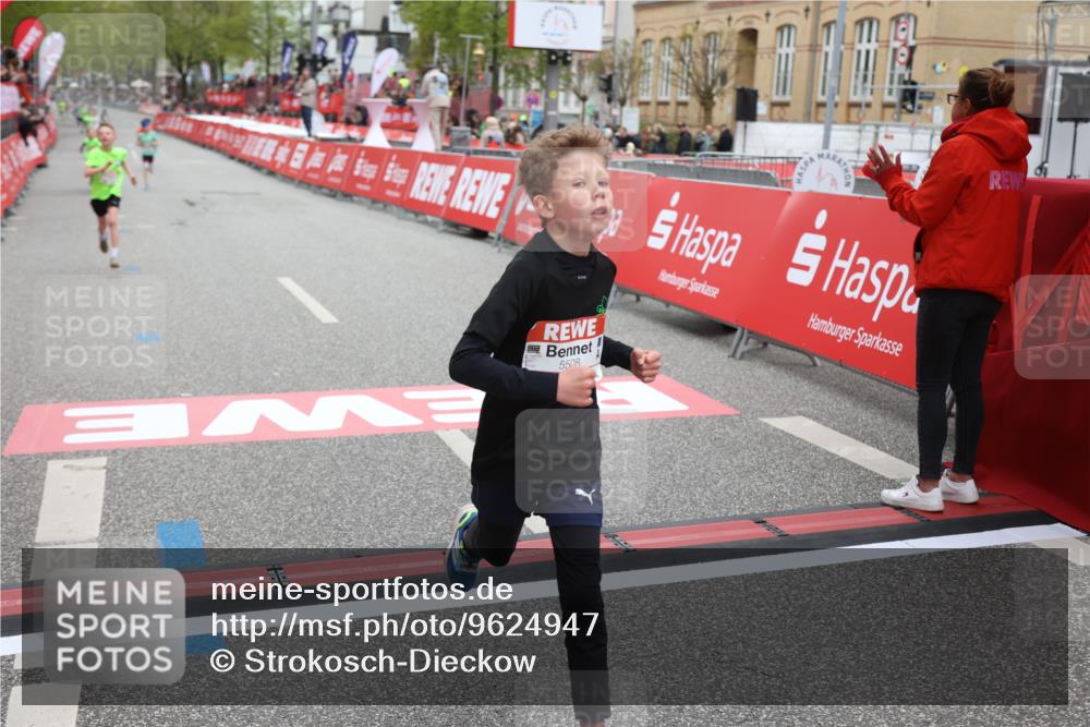 25.04.2026 - Das Zehntel Strokosch-Dieckow http://msf.ph/oto/9624947 25.04.2026 10:48:28 Ziel 5295, 5508, 6324, 6329, 7539 meine-sportfotos.de