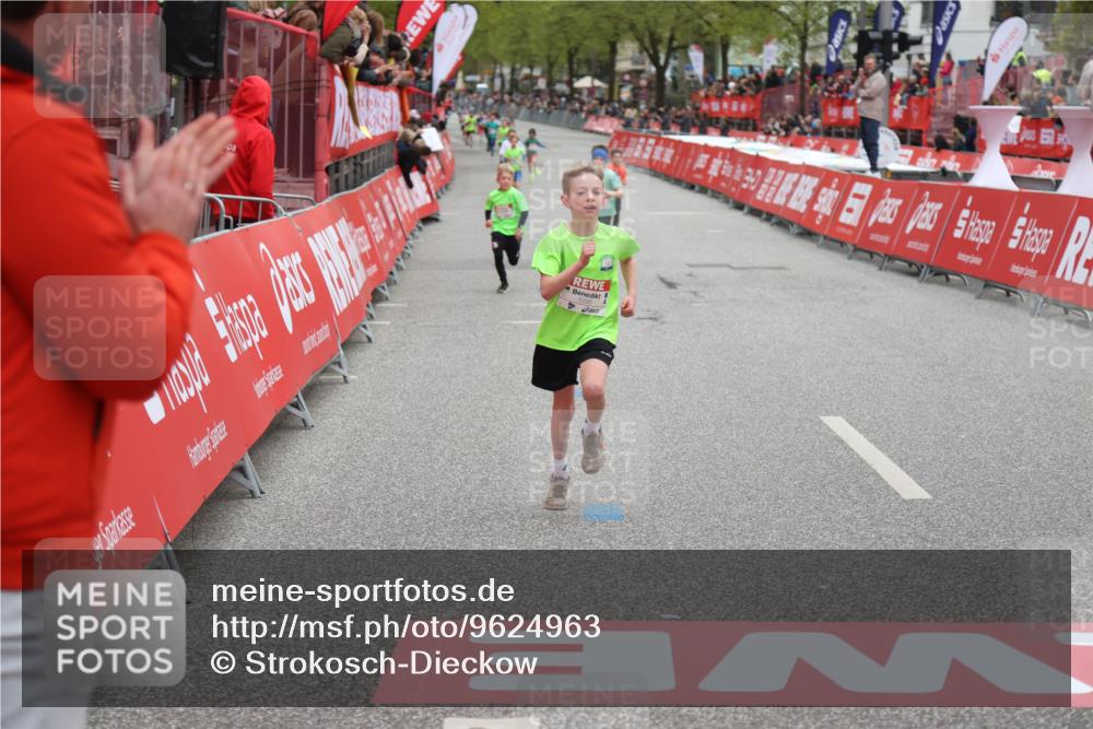 25.04.2026 - Das Zehntel Strokosch-Dieckow http://msf.ph/oto/9624963 25.04.2026 10:48:29 Ziel 5295, 5508, 6324, 6329 meine-sportfotos.de