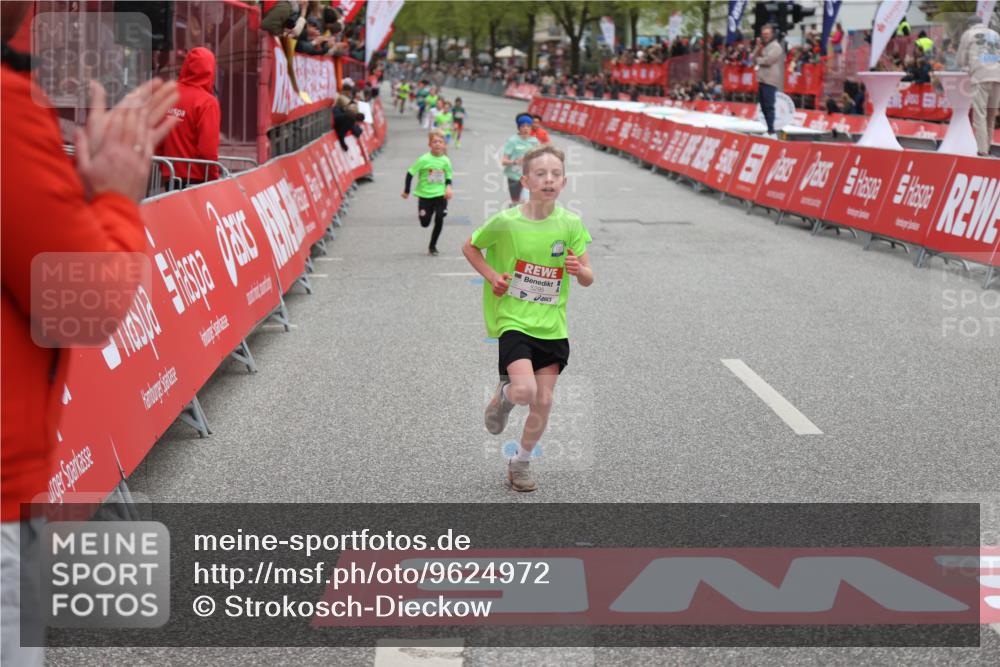25.04.2026 - Das Zehntel Strokosch-Dieckow http://msf.ph/oto/9624972 25.04.2026 10:48:29 Ziel 5295, 5508, 6324, 6329 meine-sportfotos.de