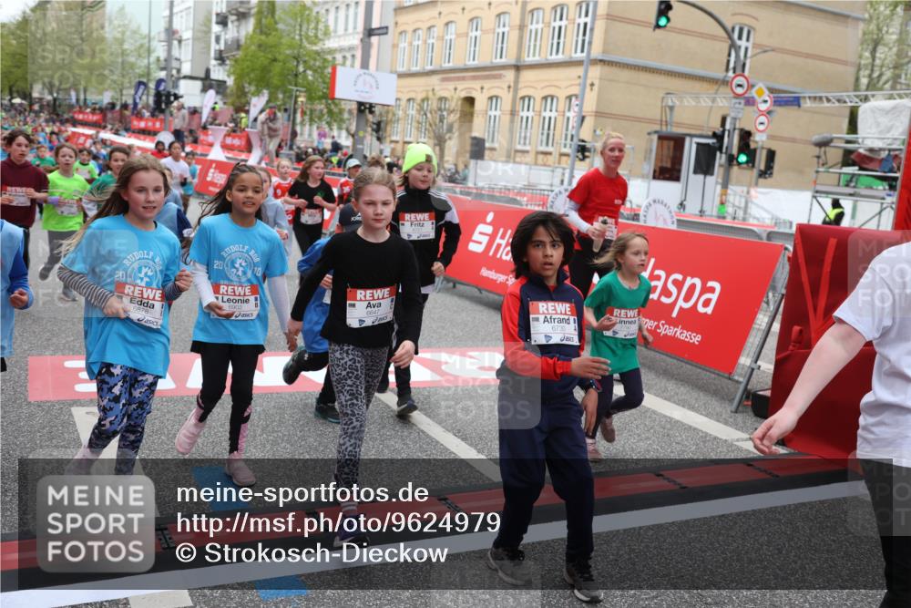 25.04.2026 - Das Zehntel Strokosch-Dieckow http://msf.ph/oto/9624979 25.04.2026 10:59:30 Ziel 5068, 5137, 5266, 5375, 5407, 5485, 5496, 5648, 5814, 6191, 6298, 6370, 6377, 6388, 6400, 6489, 6647, 6727, 6730, 6878, 6902, 6932, 7196, 7532, 7595, 7647, 7653, 7659, 7760, 7790, 7887, 7901, 8071 meine-sportfotos.de
