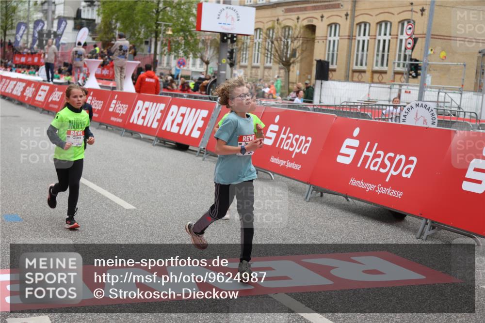 25.04.2026 - Das Zehntel Strokosch-Dieckow http://msf.ph/oto/9624987 25.04.2026 10:52:57 Ziel 5176, 6087, 6142, 6352, 6752, 7110, 7142, 7305, 7436, 7628, 7675, 8042 meine-sportfotos.de