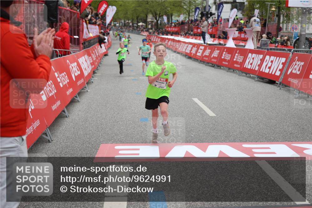 25.04.2026 - Das Zehntel Strokosch-Dieckow http://msf.ph/oto/9624991 25.04.2026 10:48:30 Ziel 5295, 5508 meine-sportfotos.de