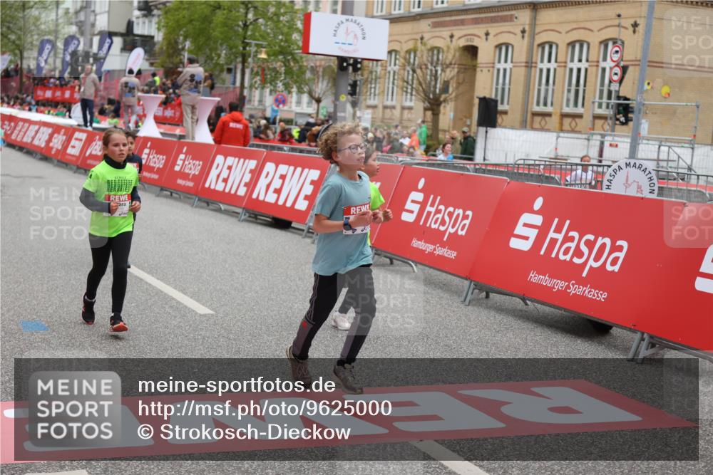 25.04.2026 - Das Zehntel Strokosch-Dieckow http://msf.ph/oto/9625000 25.04.2026 10:52:56 Ziel 5176, 6087, 6142, 6352, 6752, 7110, 7142, 7436, 7628, 7675, 8042 meine-sportfotos.de