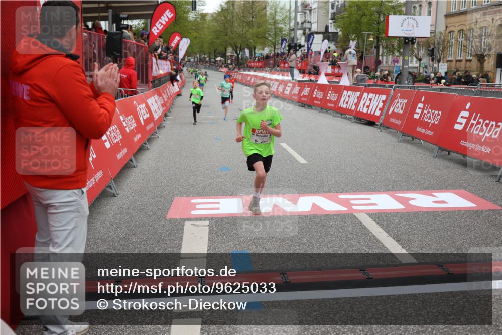 25.04.2026 - Das Zehntel Strokosch-Dieckow http://msf.ph/oto/9625033 25.04.2026 10:48:30 Ziel 5295, 5508 meine-sportfotos.de